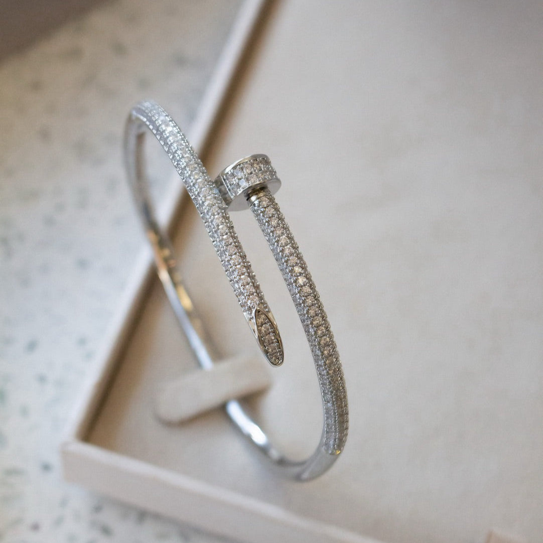 Bracelete Prego Cravejado