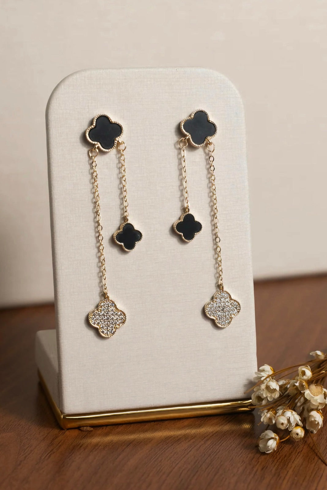 Brinco Inspiração Trevo com Corrente