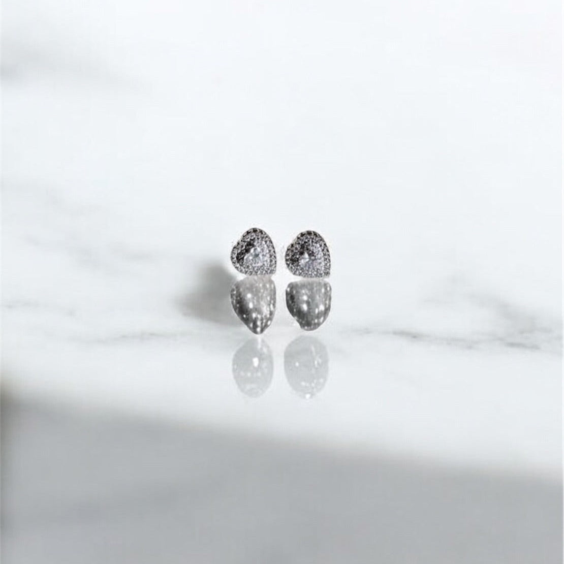 Brinco de Coração Duplo Cravejado