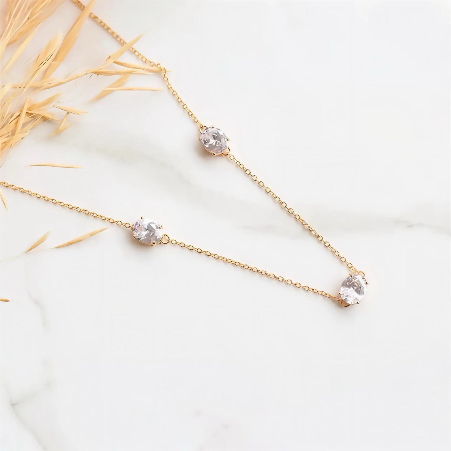 Choker com Pedra Oval Cristal