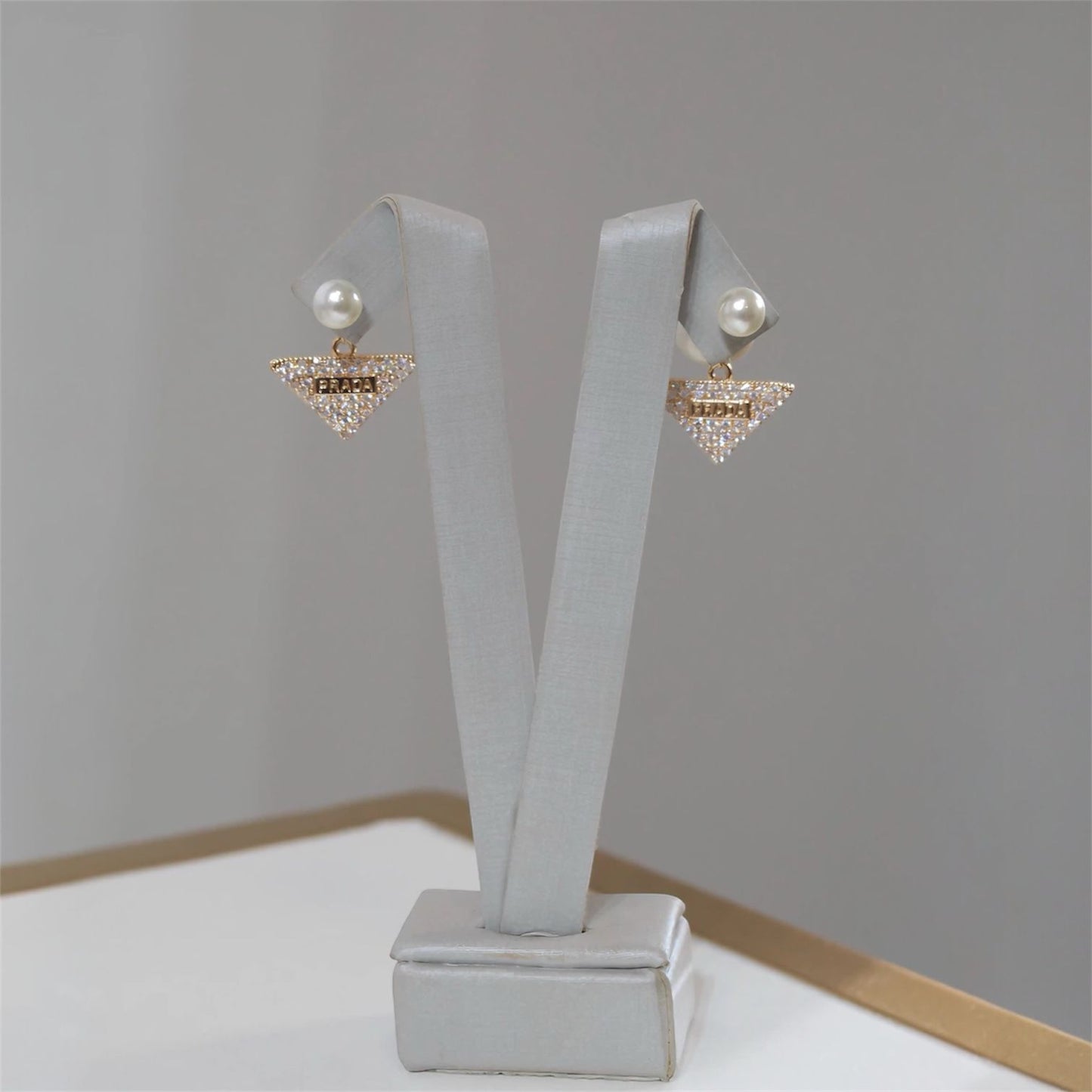 Brinco Cravejado com Pérola Inspiração na Alta Joalheria