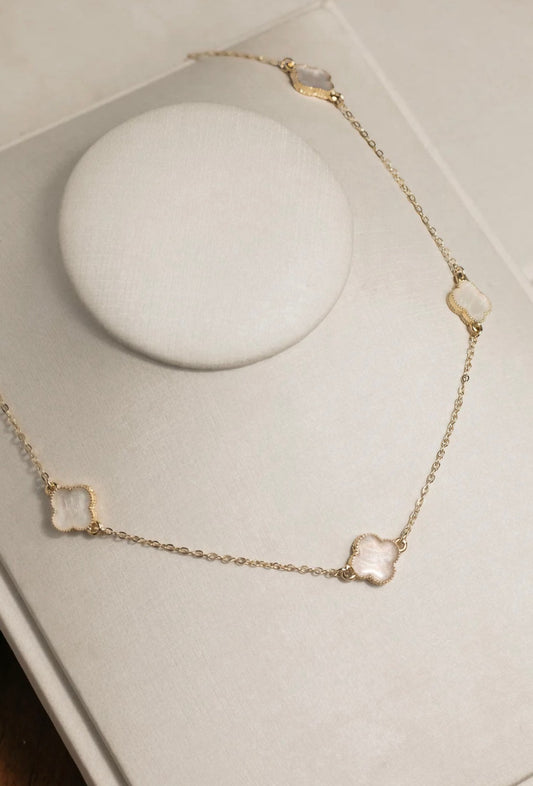 Colar Inspiração Trevo Longo 60cm