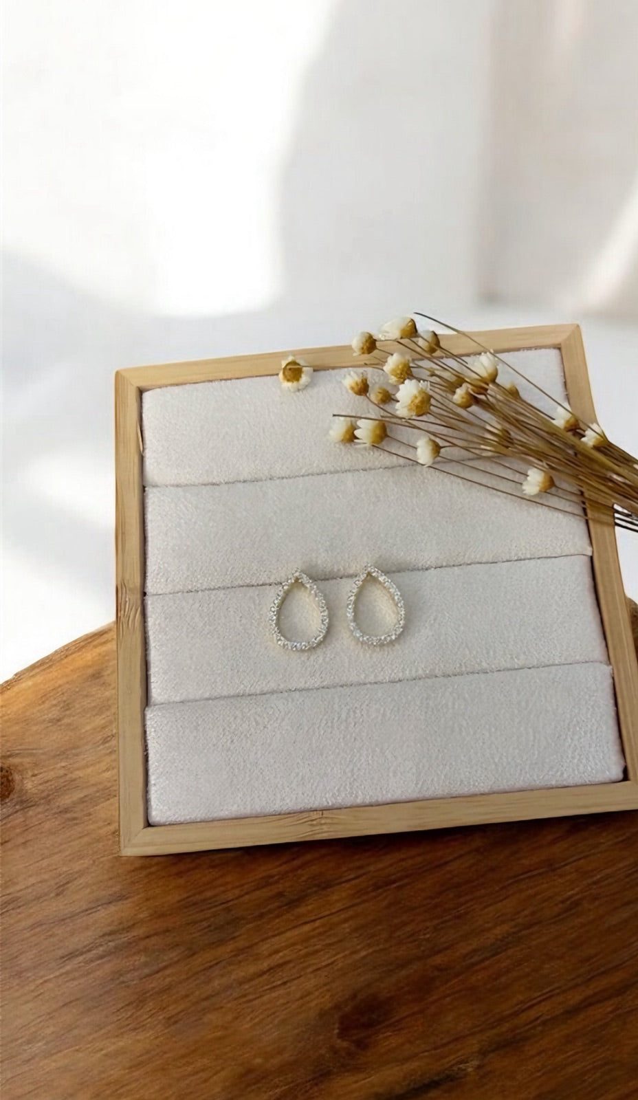 Brinco de Gota Cravejada