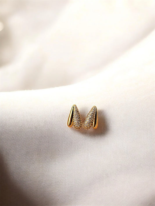 Brinco Coração Invertido Liso & Cravejado